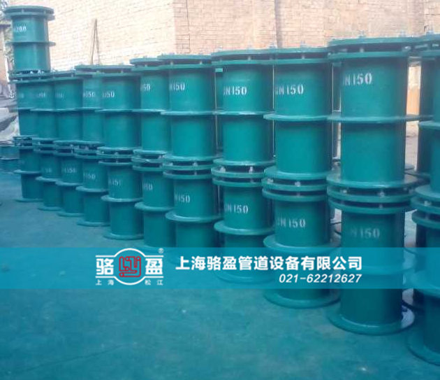 大口径人防套管喷漆现场
